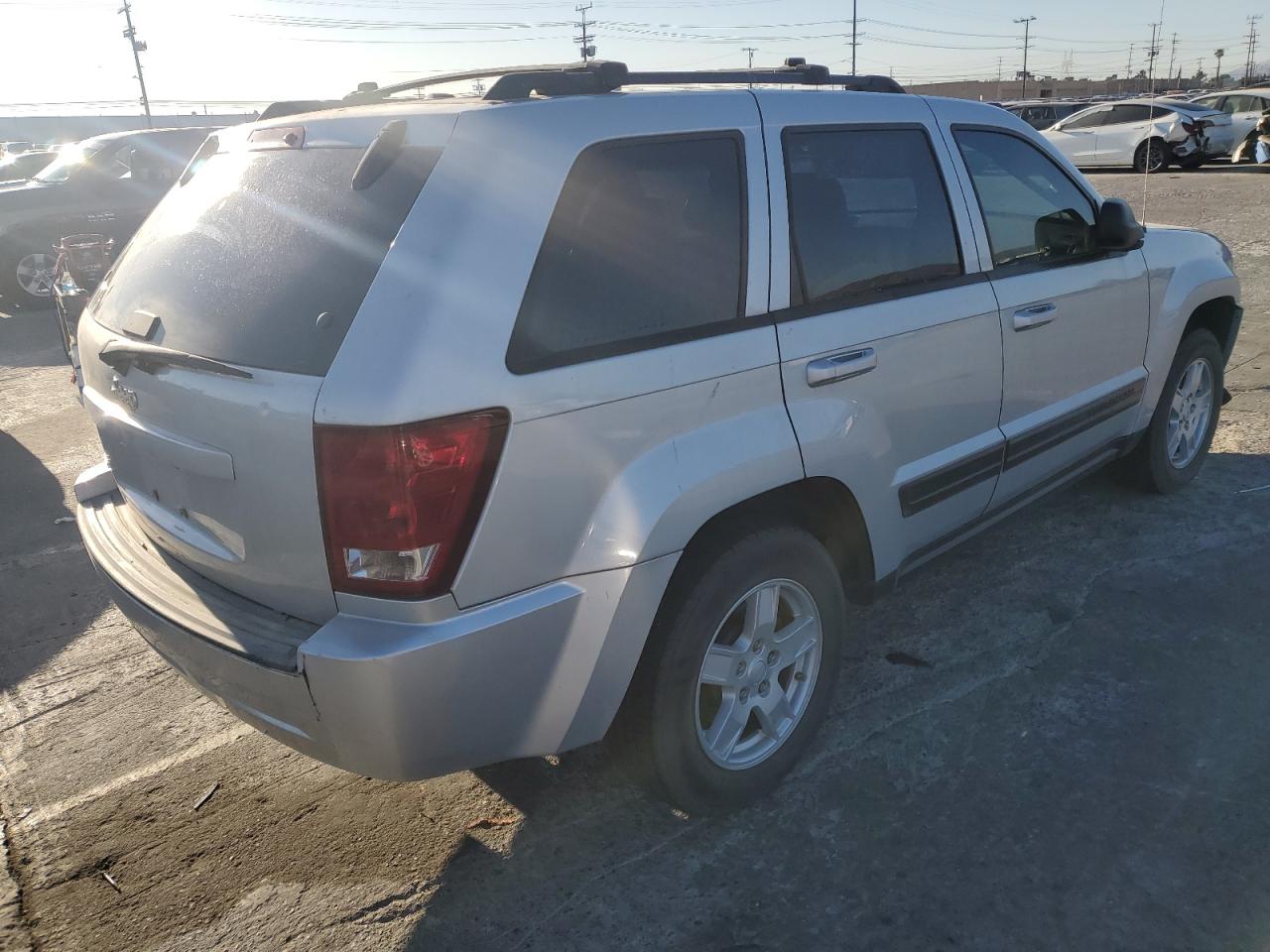 2006 Jeep Grand Cherokee - Image 3