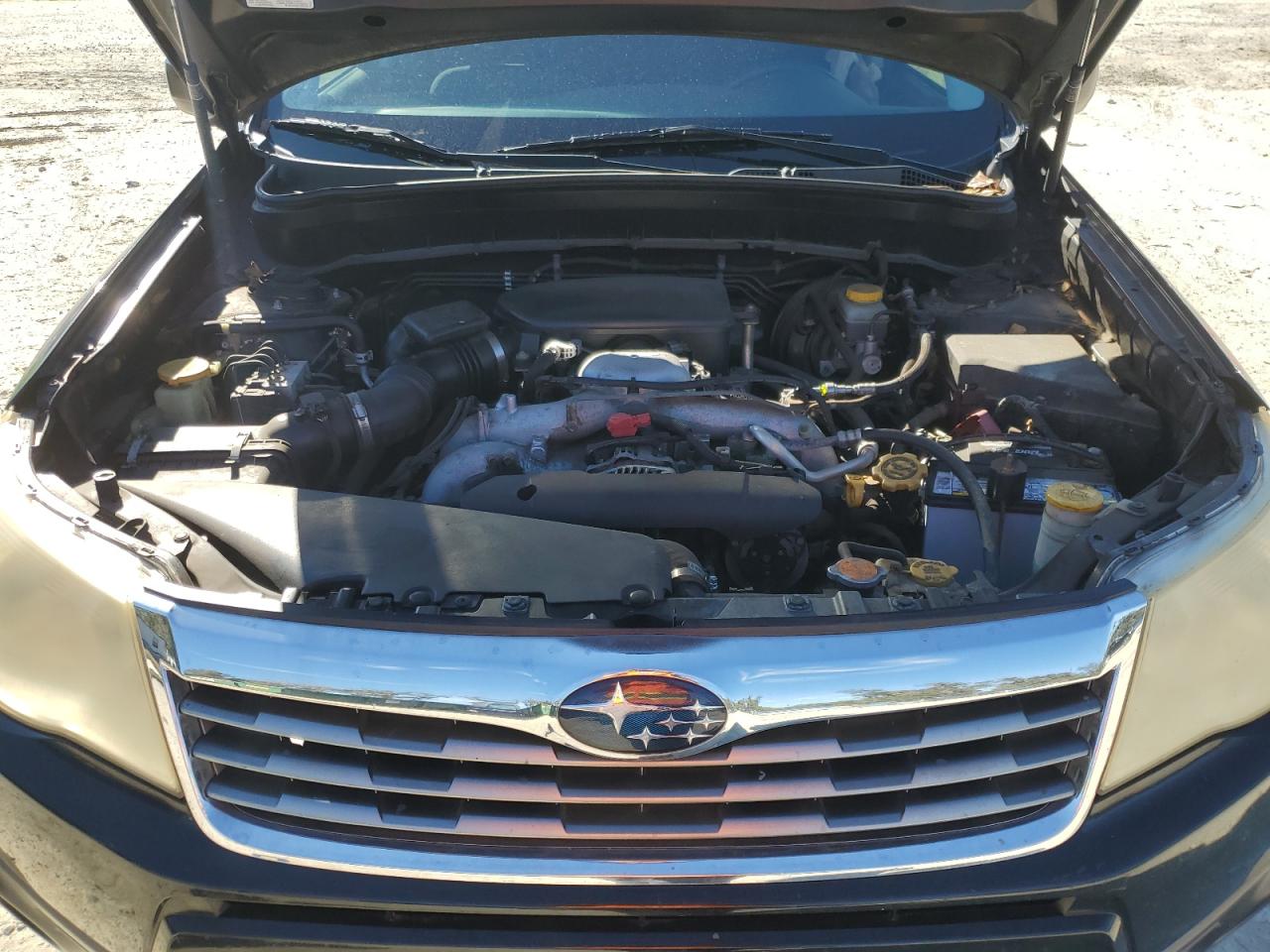 2010 Subaru Forester - Image 12