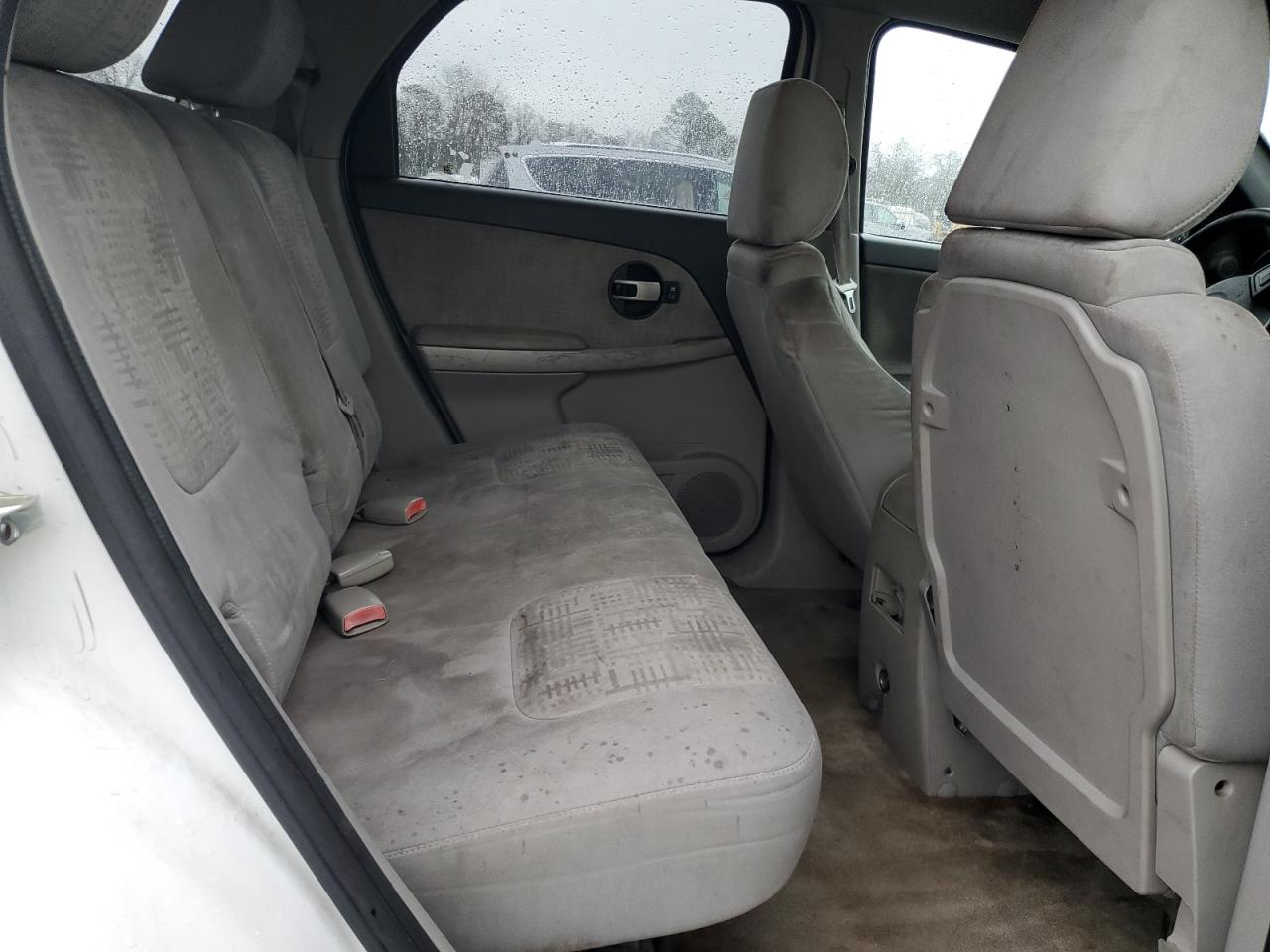 2005 Chevrolet Equinox - Image 11
