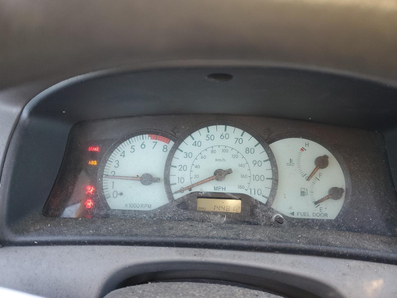 2004 Toyota Corolla - Image 9