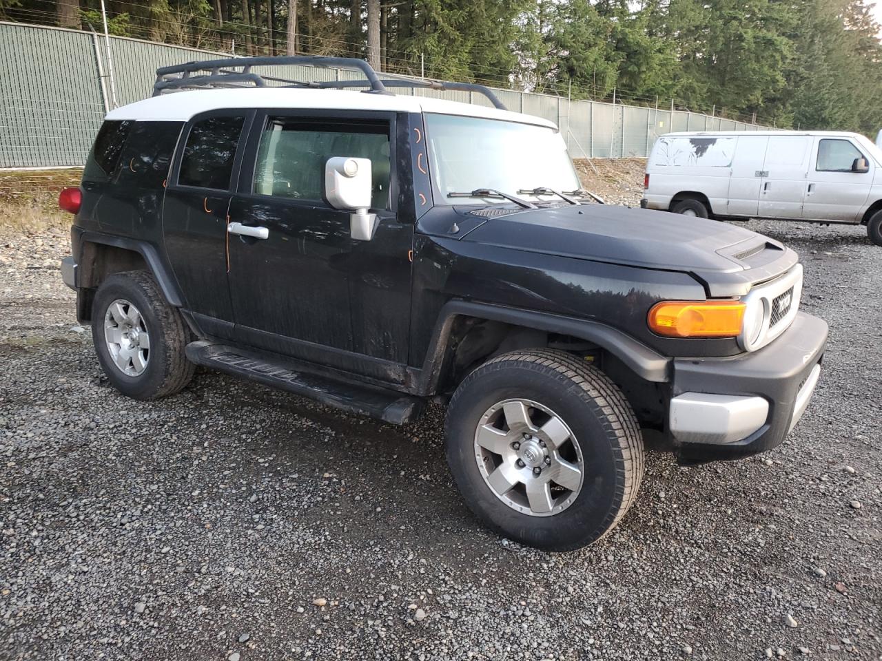 2007 Toyota FJ Cruiser - Image 4