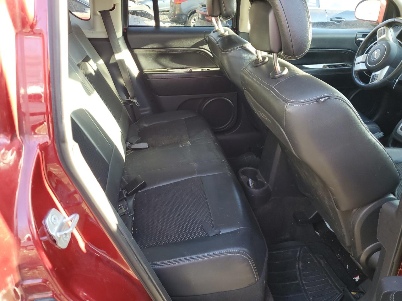 2014 Jeep Compass - Image 11