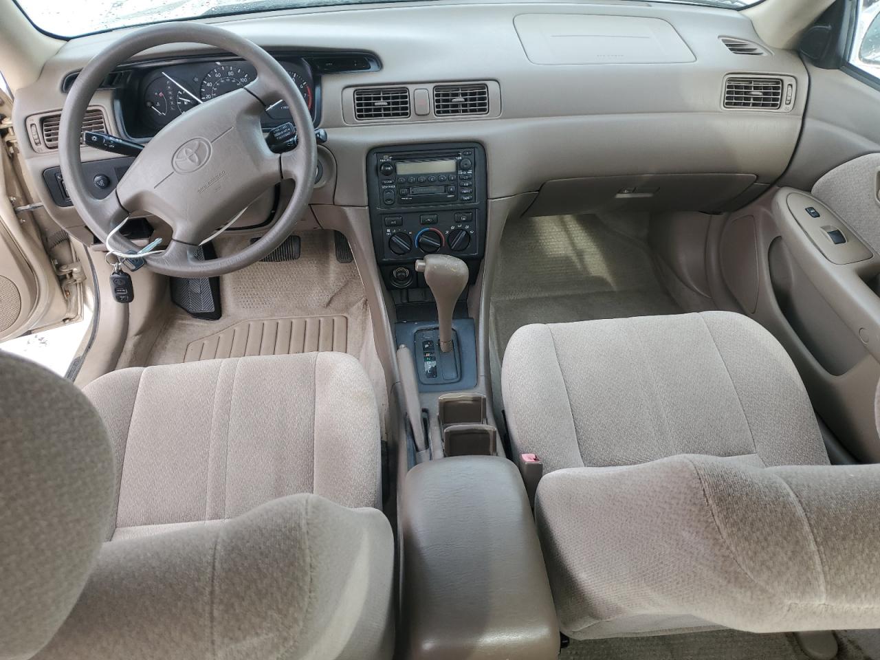 2000 Toyota Camry - Image 8