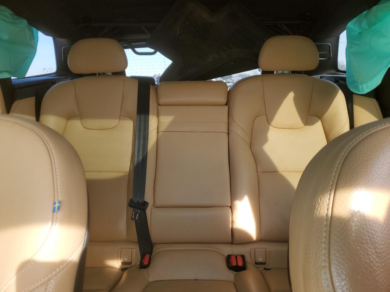 2019 Volvo XC60 - Image 10