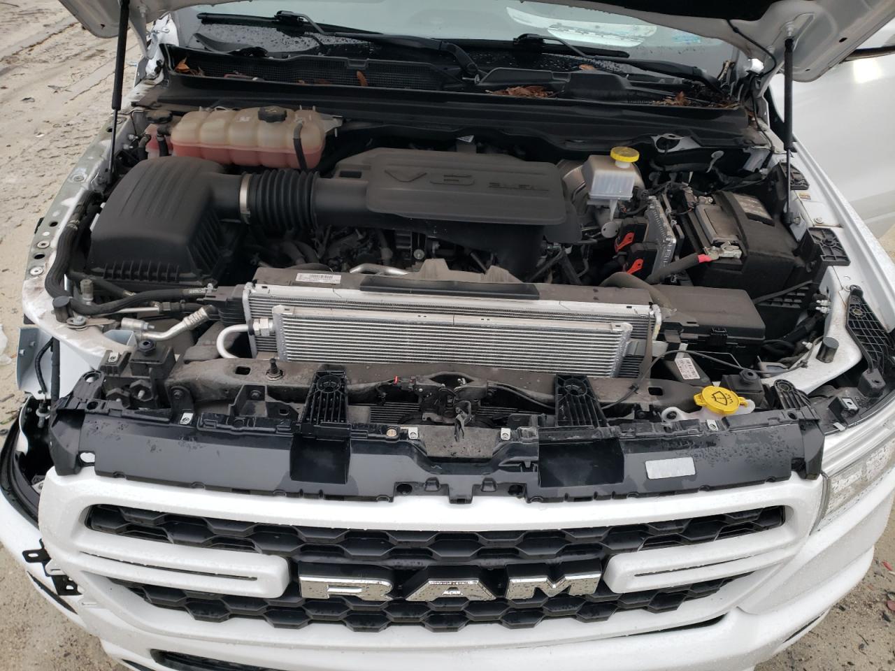 2022 RAM 1500 - Image 11