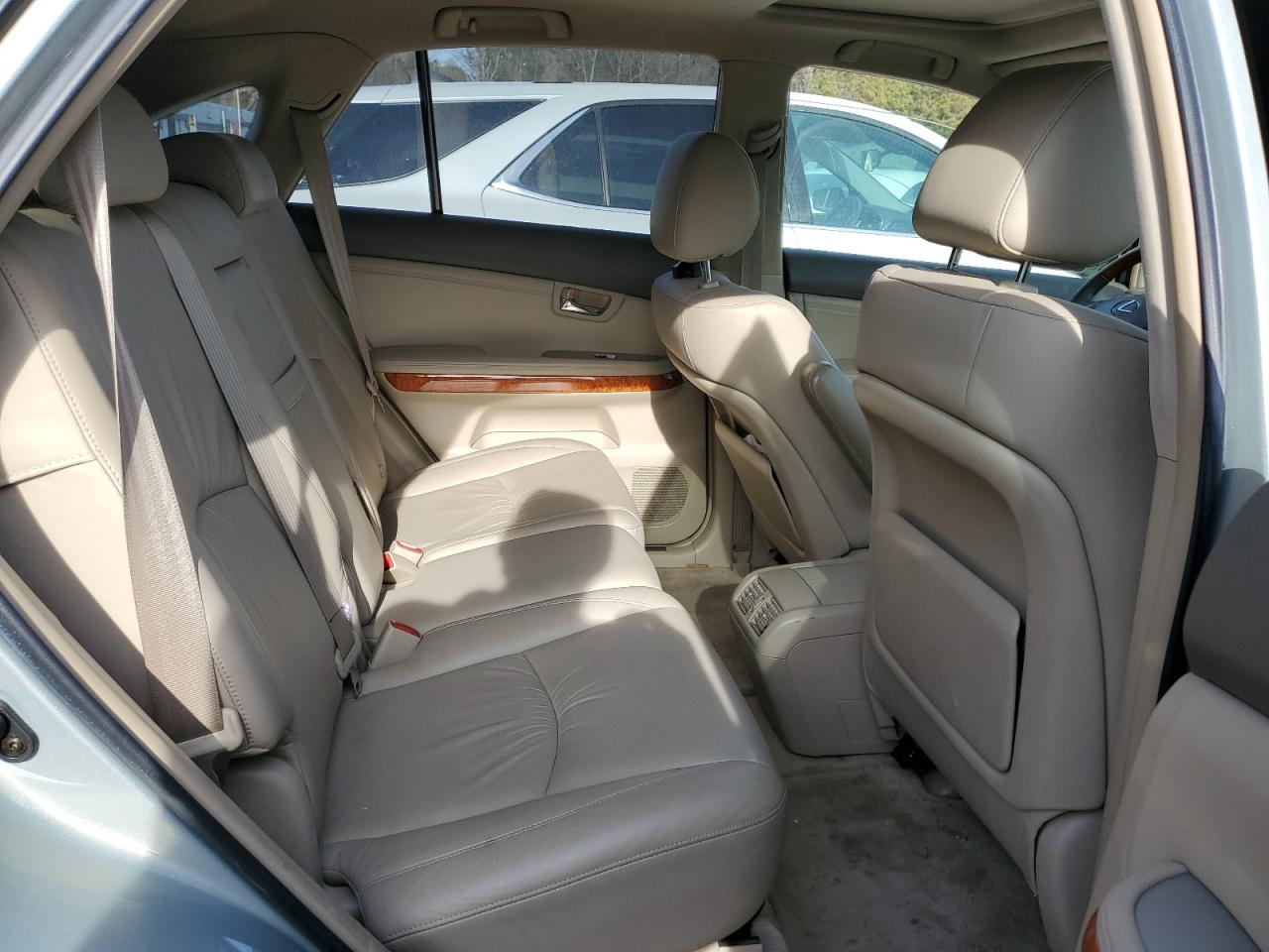2004 Lexus RX - Image 11