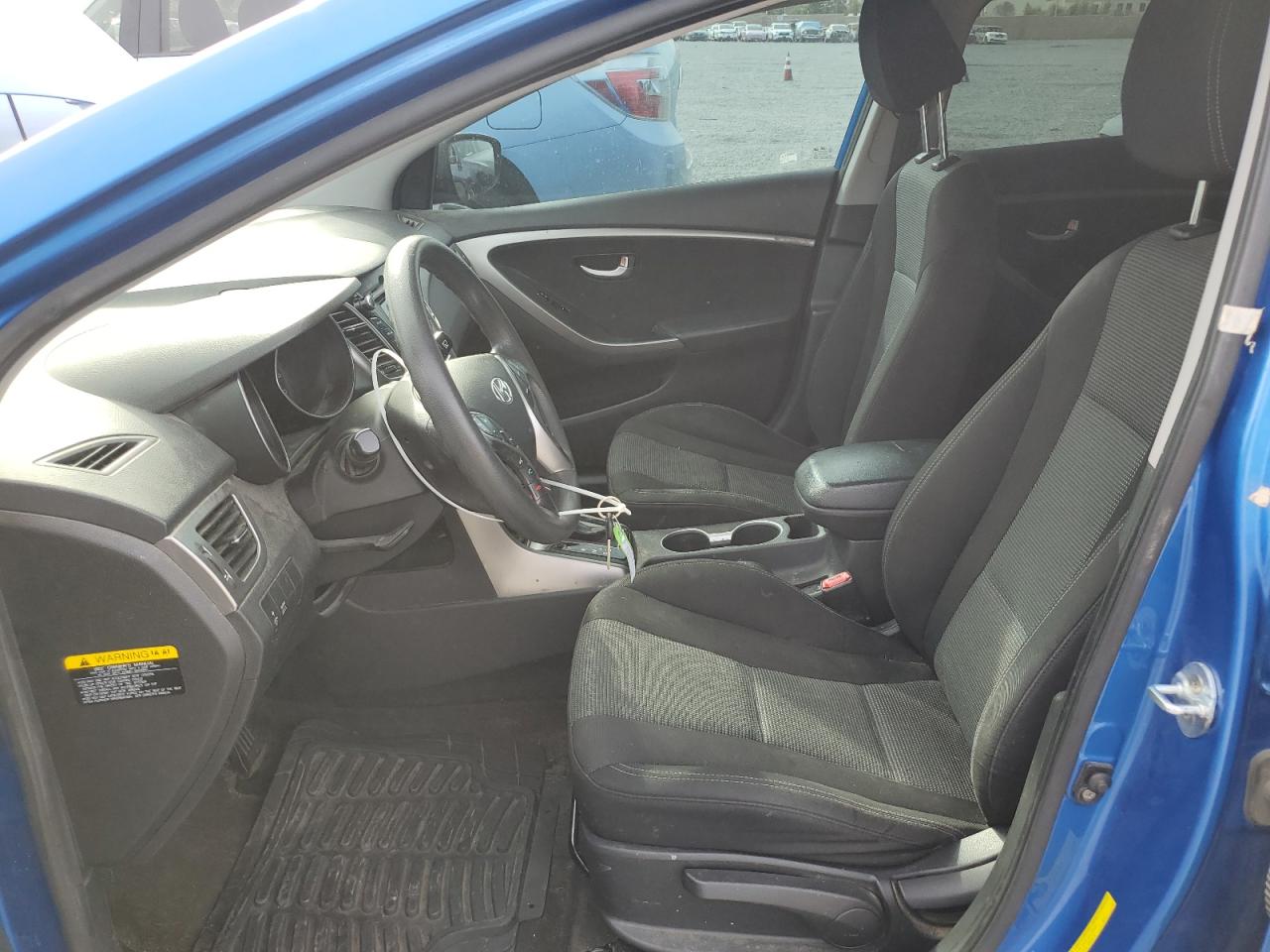 2017 Hyundai Elantra - Image 7