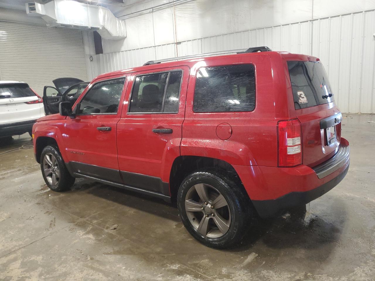 2016 Jeep Liberty (Patriot) - Image 2