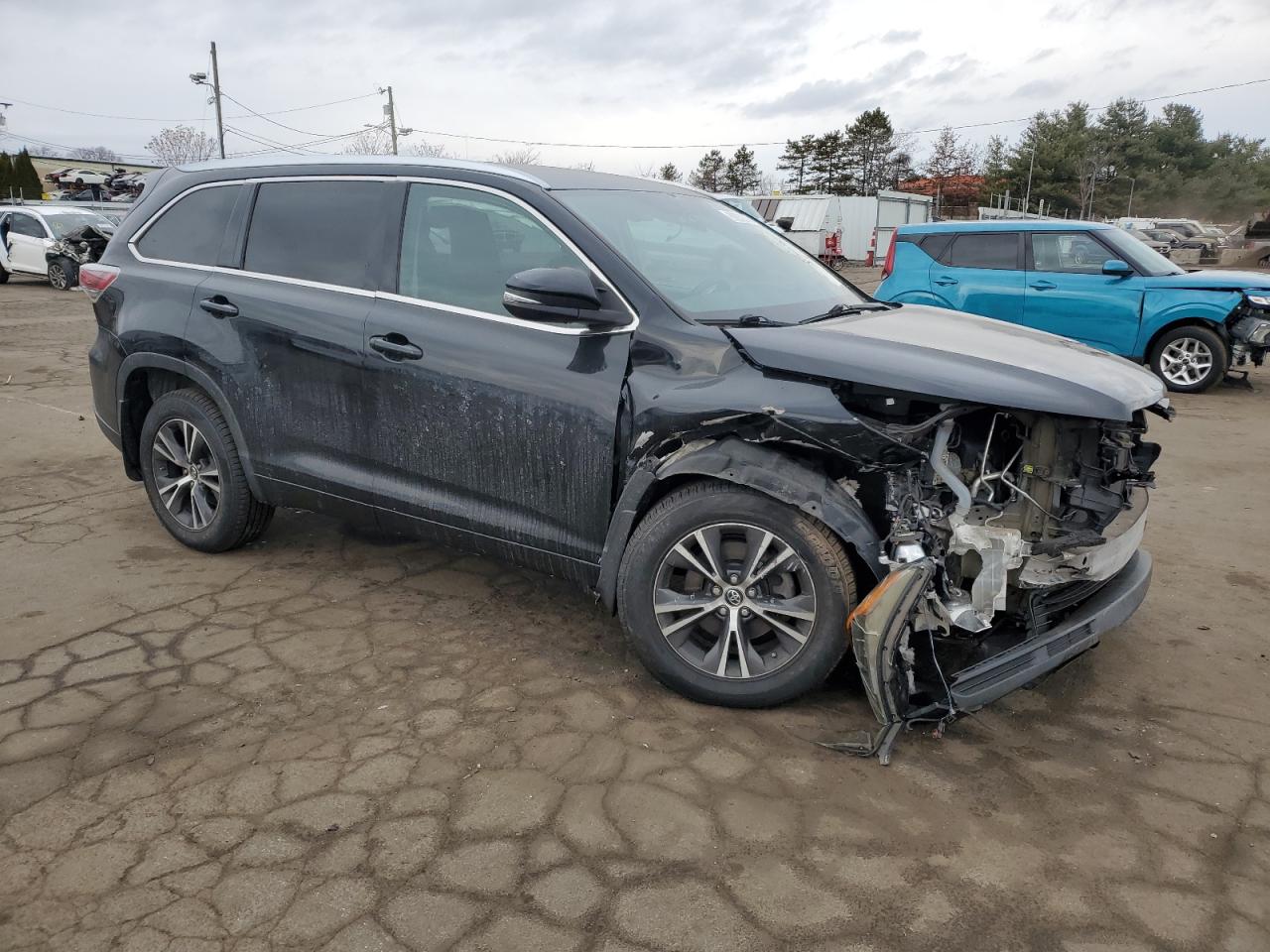2016 Toyota Highlander - Image 4