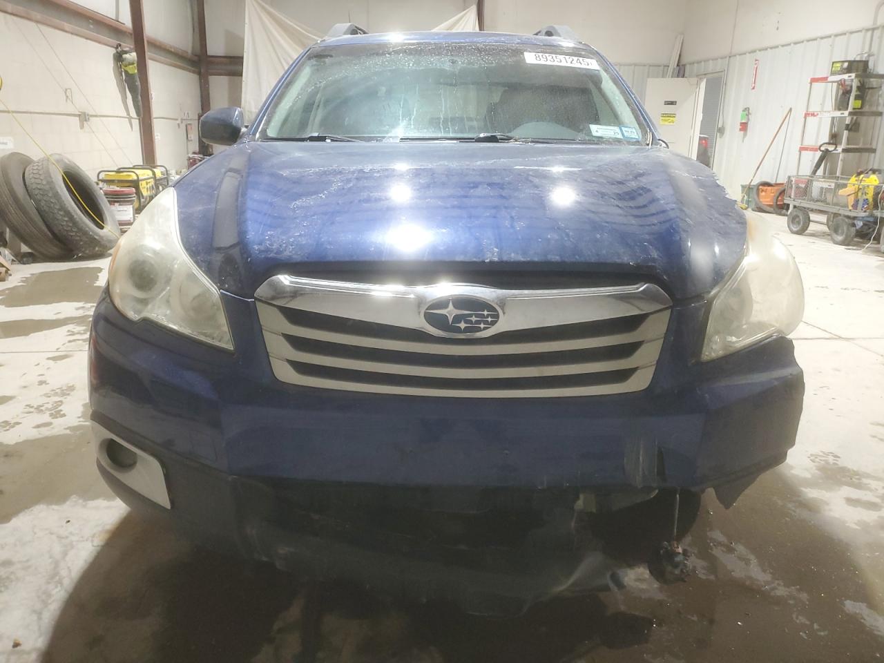 2010 Subaru Outback - Image 5