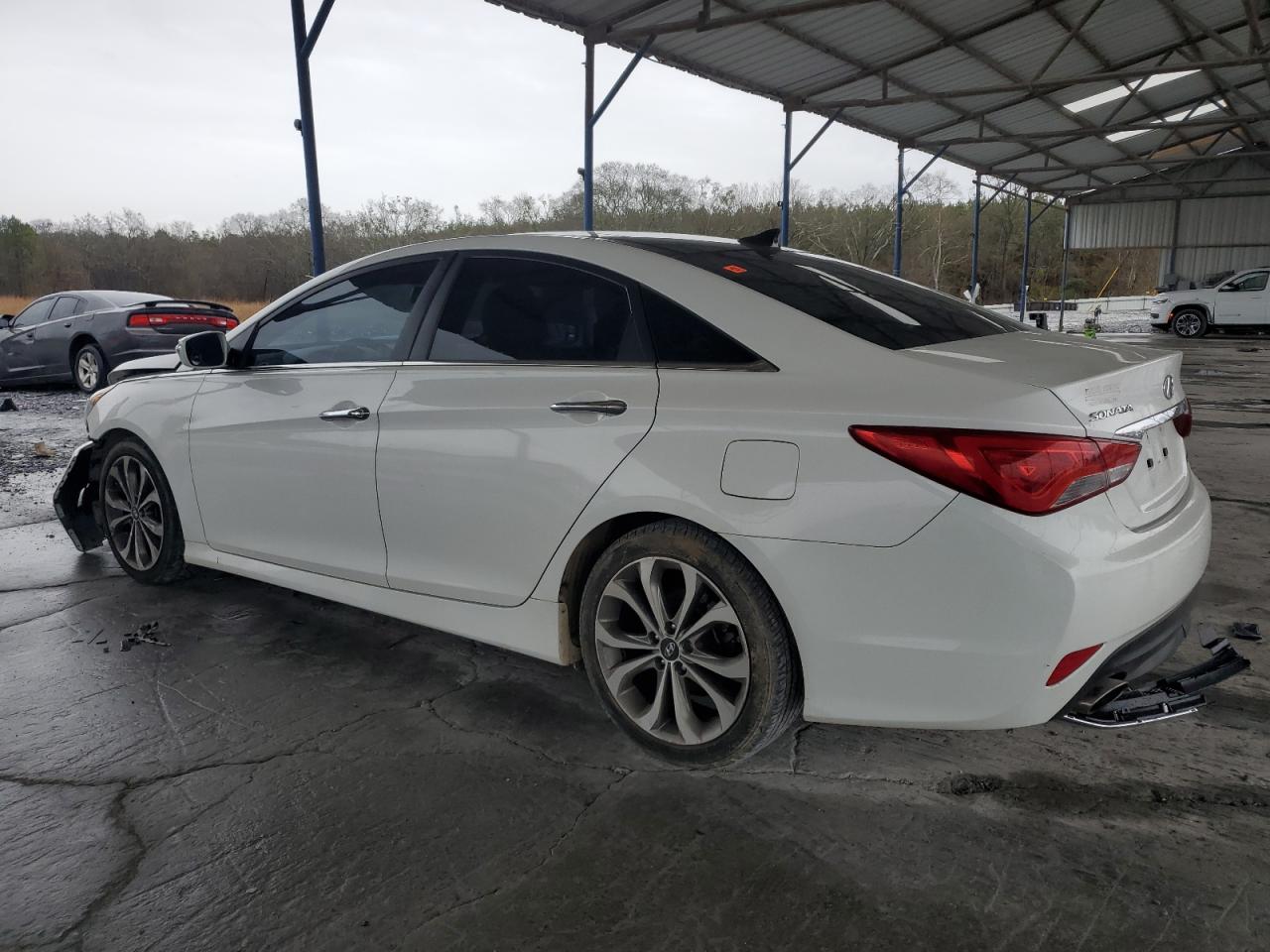 2014 Hyundai Sonata - Image 2