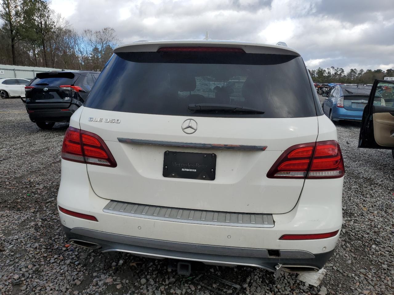 2017 Mercedes-Benz GLE - Image 6