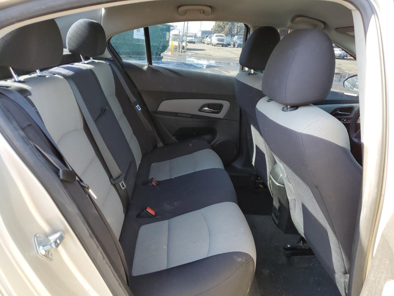 2013 Chevrolet Cruze - Image 10