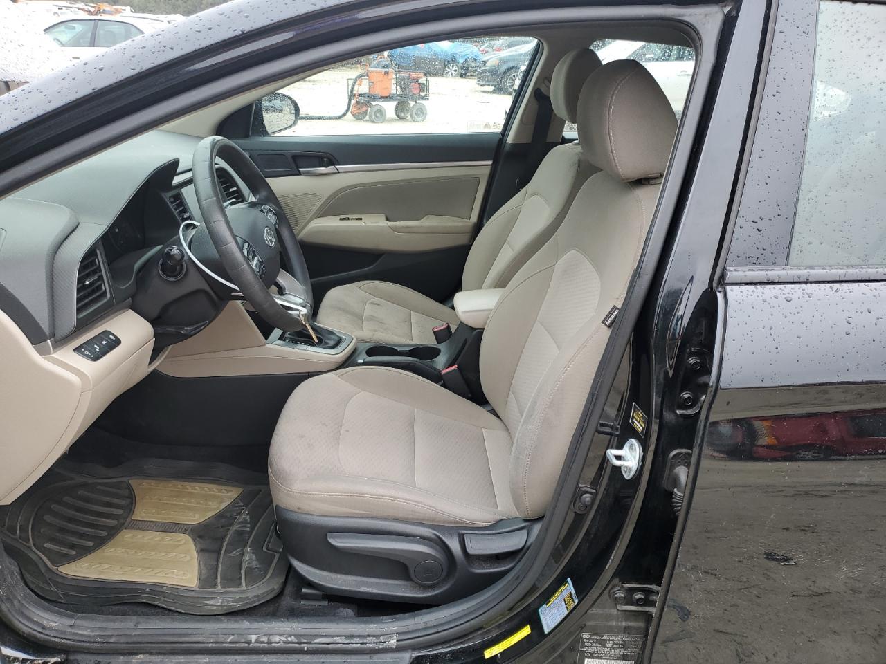 2019 Hyundai Elantra - Image 7