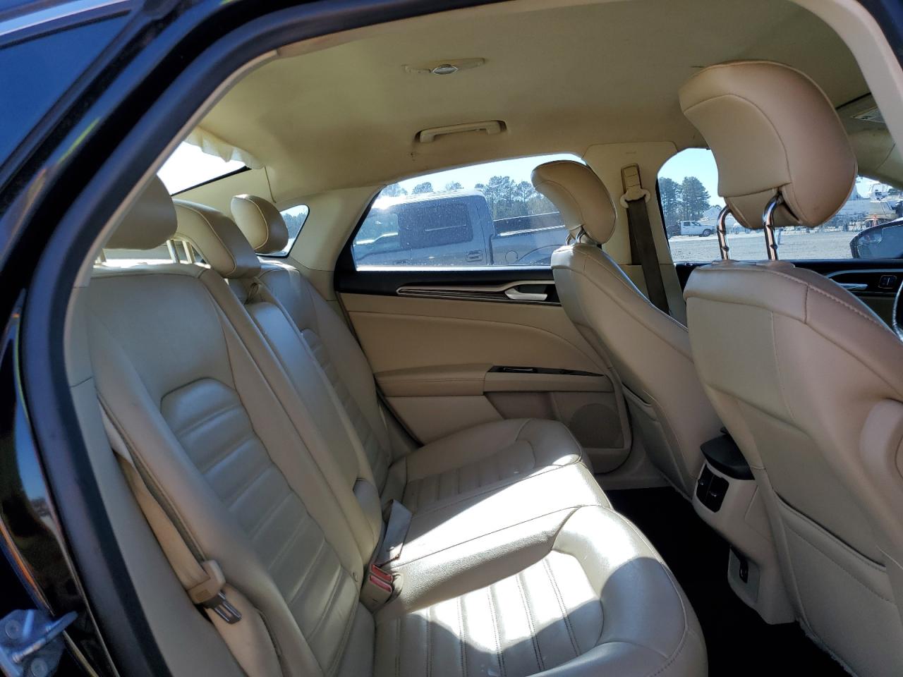 2014 Ford Fusion - Image 10