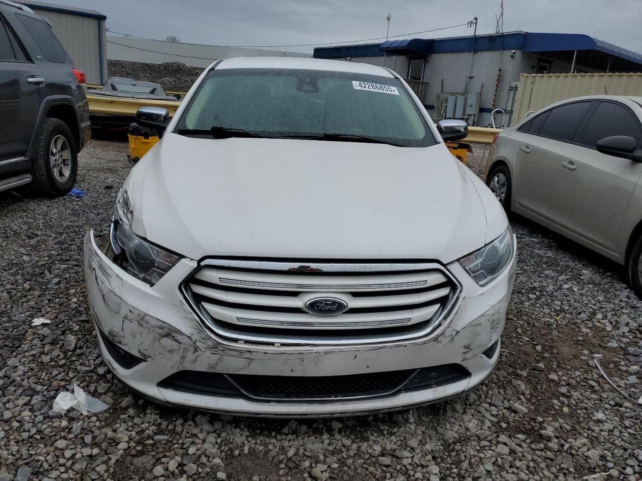 2017 Ford Taurus - Image 5