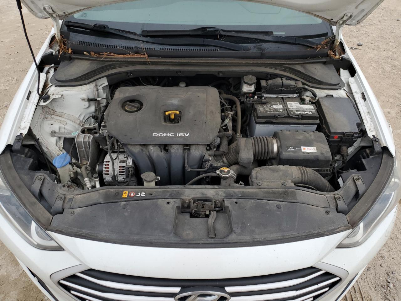 2018 Hyundai Elantra - Image 11