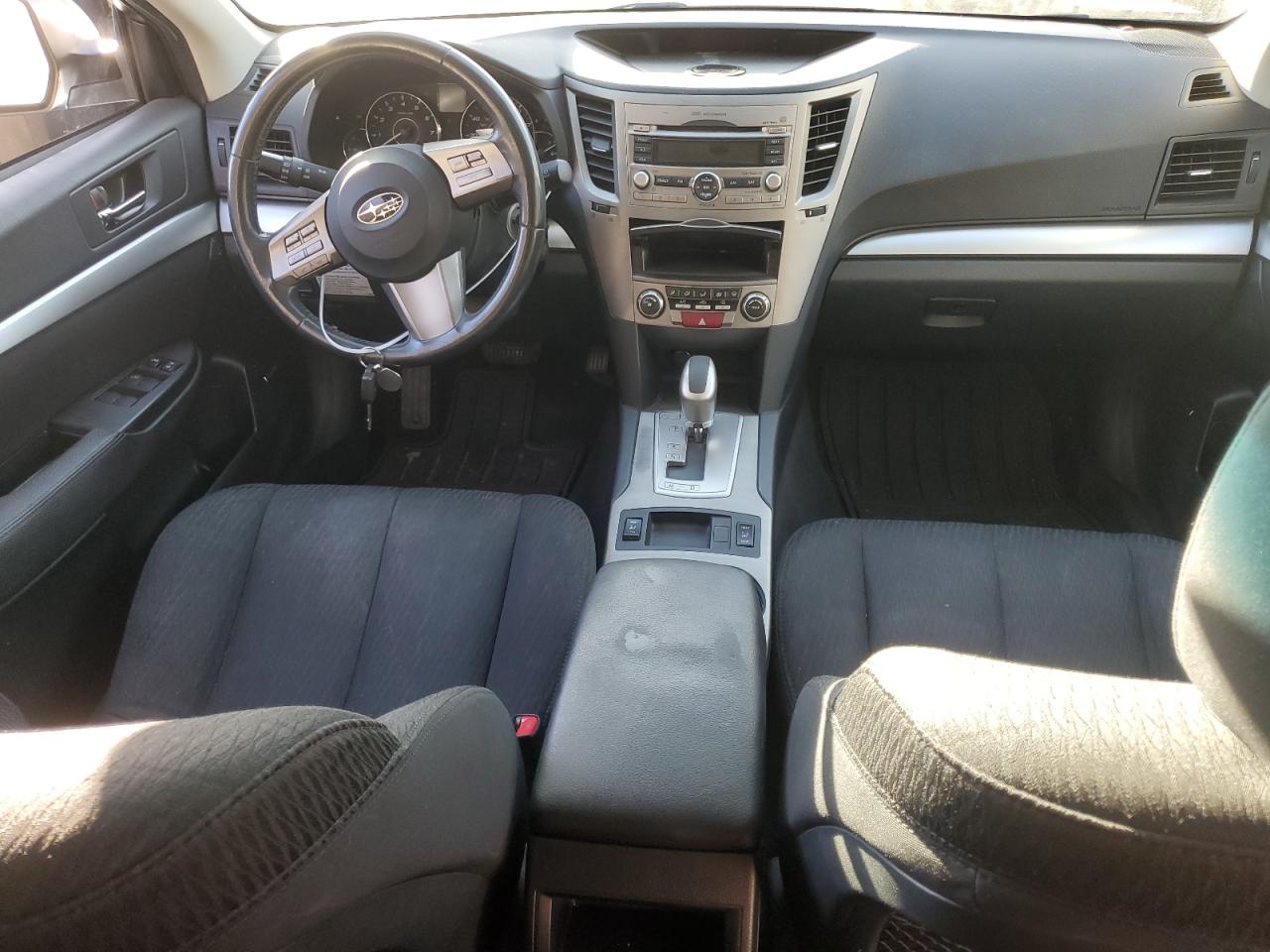 2011 Subaru Outback - Image 8