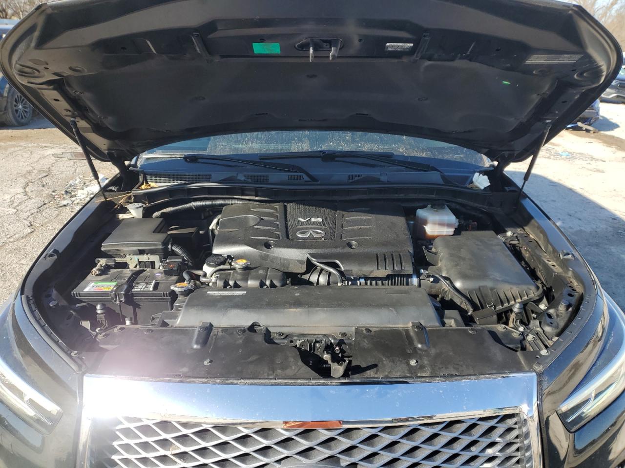 2018 Infiniti QX80 - Image 12