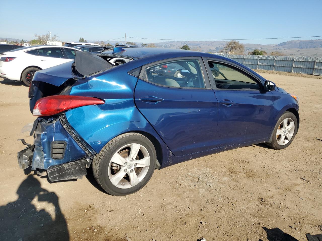 2013 Hyundai Elantra - Image 3