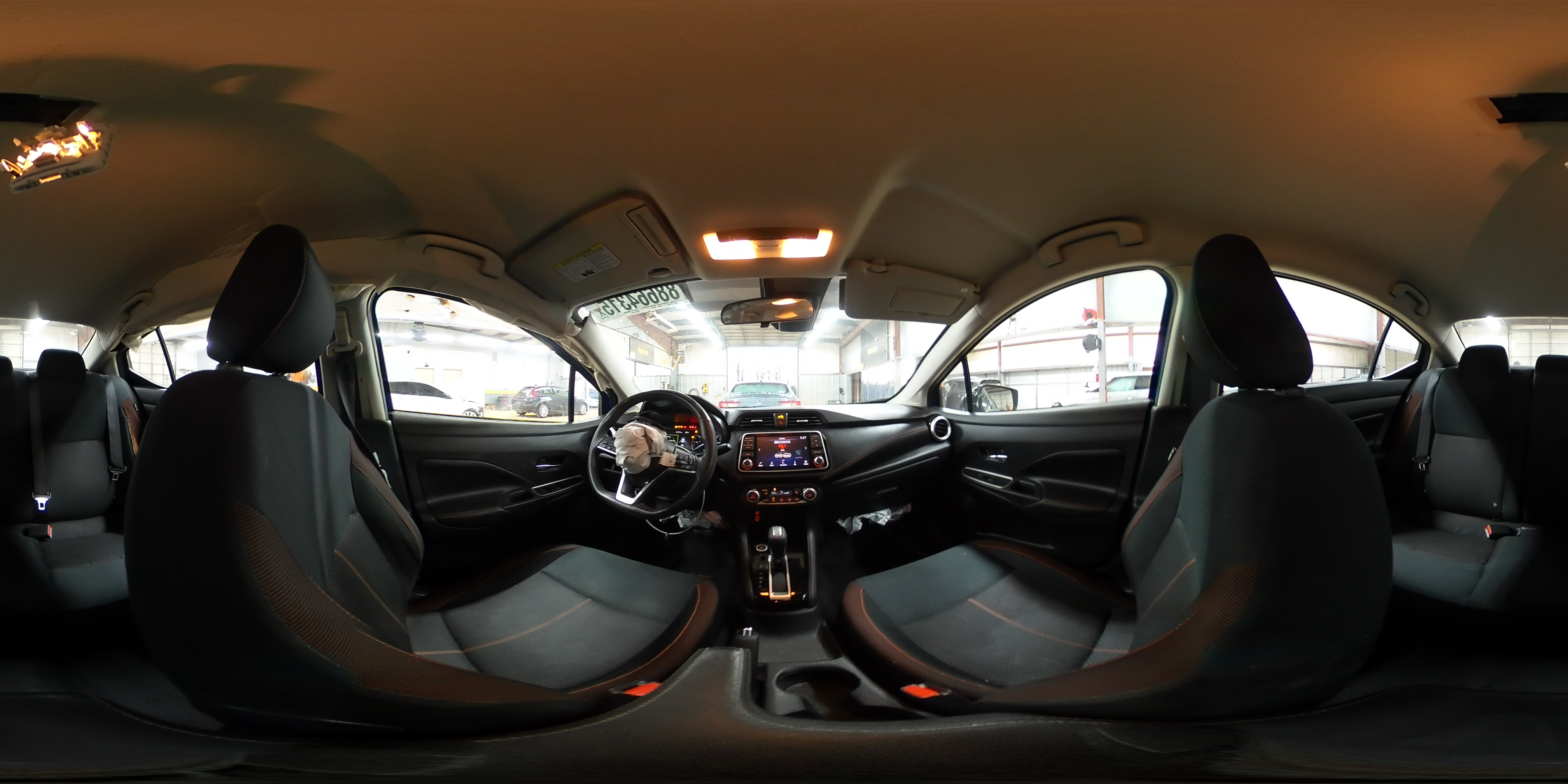 2020 Nissan Versa - Image 12