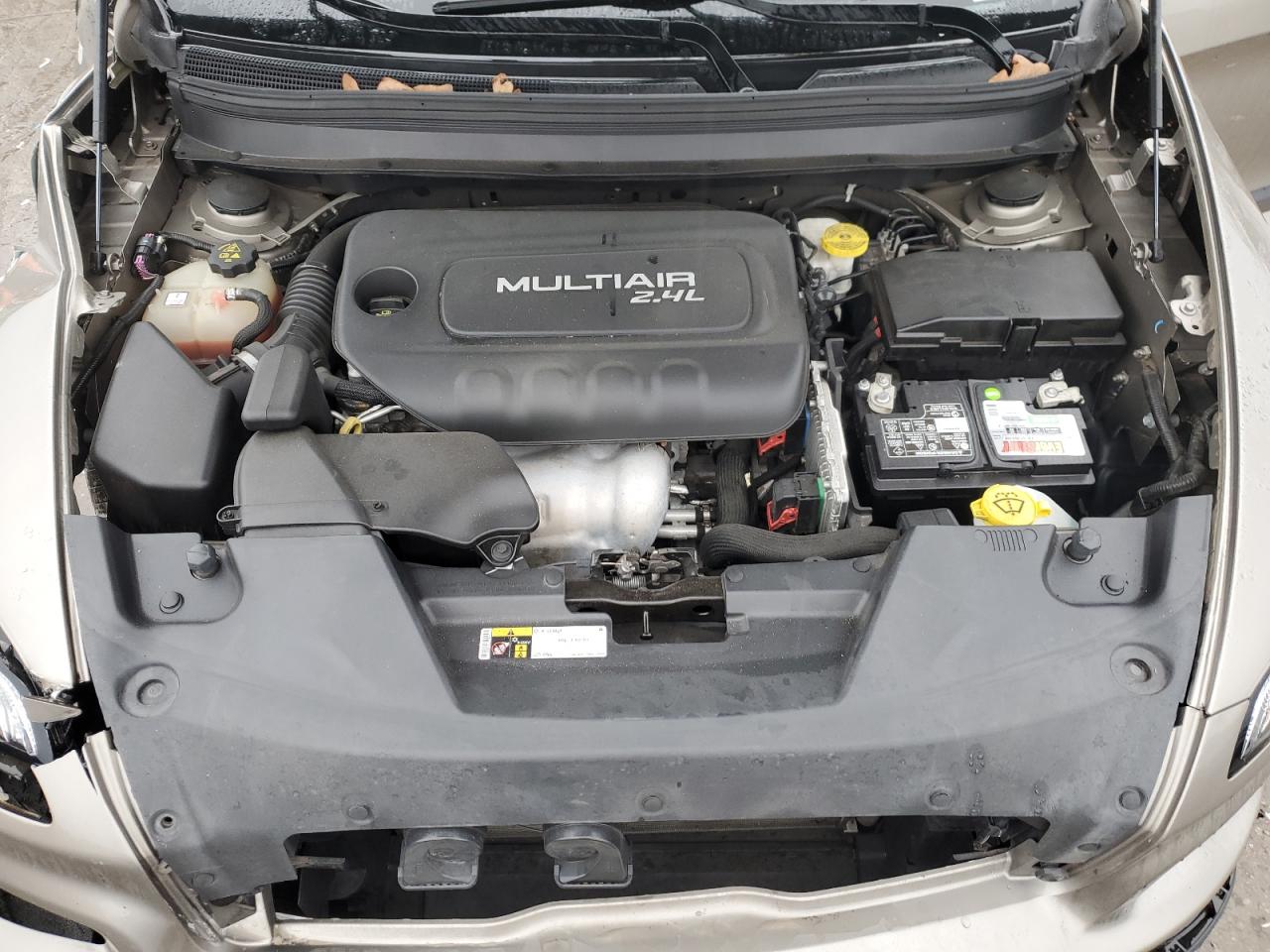 2017 Jeep Grand Cherokee - Image 12