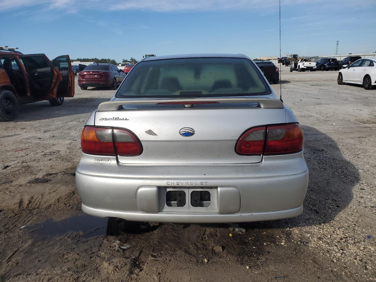 2003 Chevrolet Malibu - Image 6