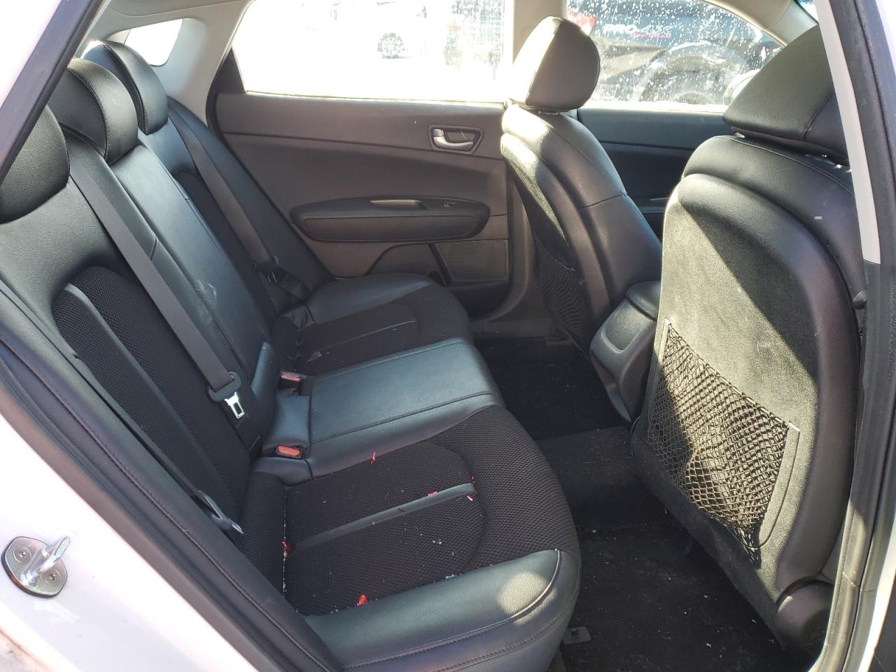 2019 Kia Optima - Image 10