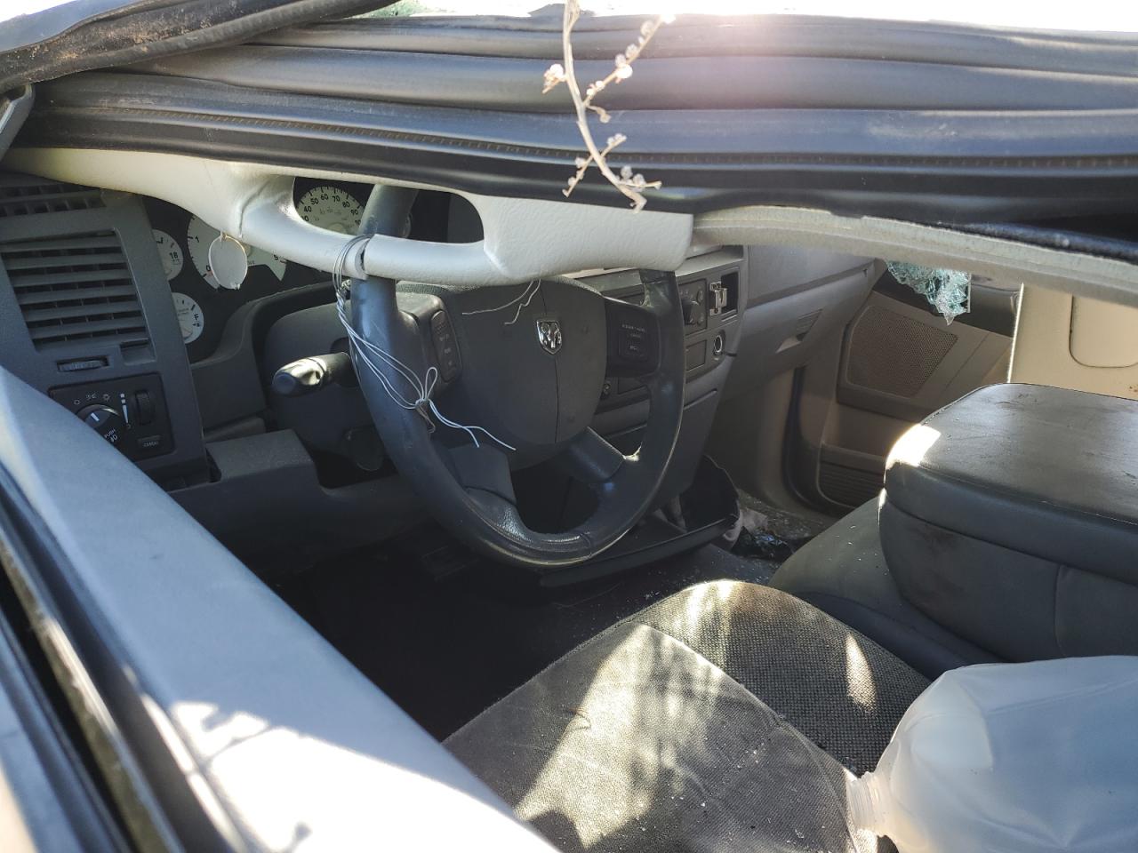 2009 Dodge RAM - Image 8