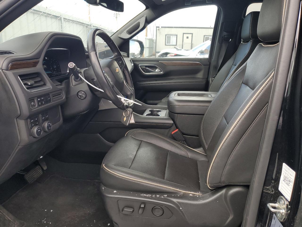 2022 Chevrolet Suburban - Image 7