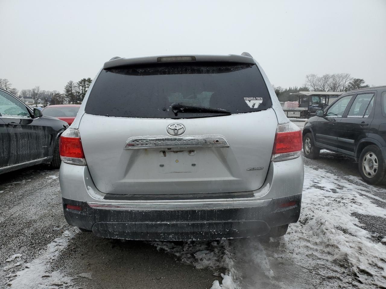 2011 Toyota Highlander - Image 6