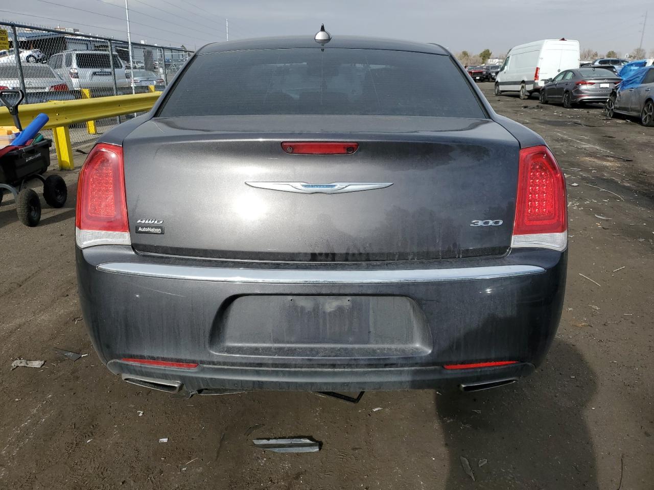 2016 Chrysler 300 - Image 6