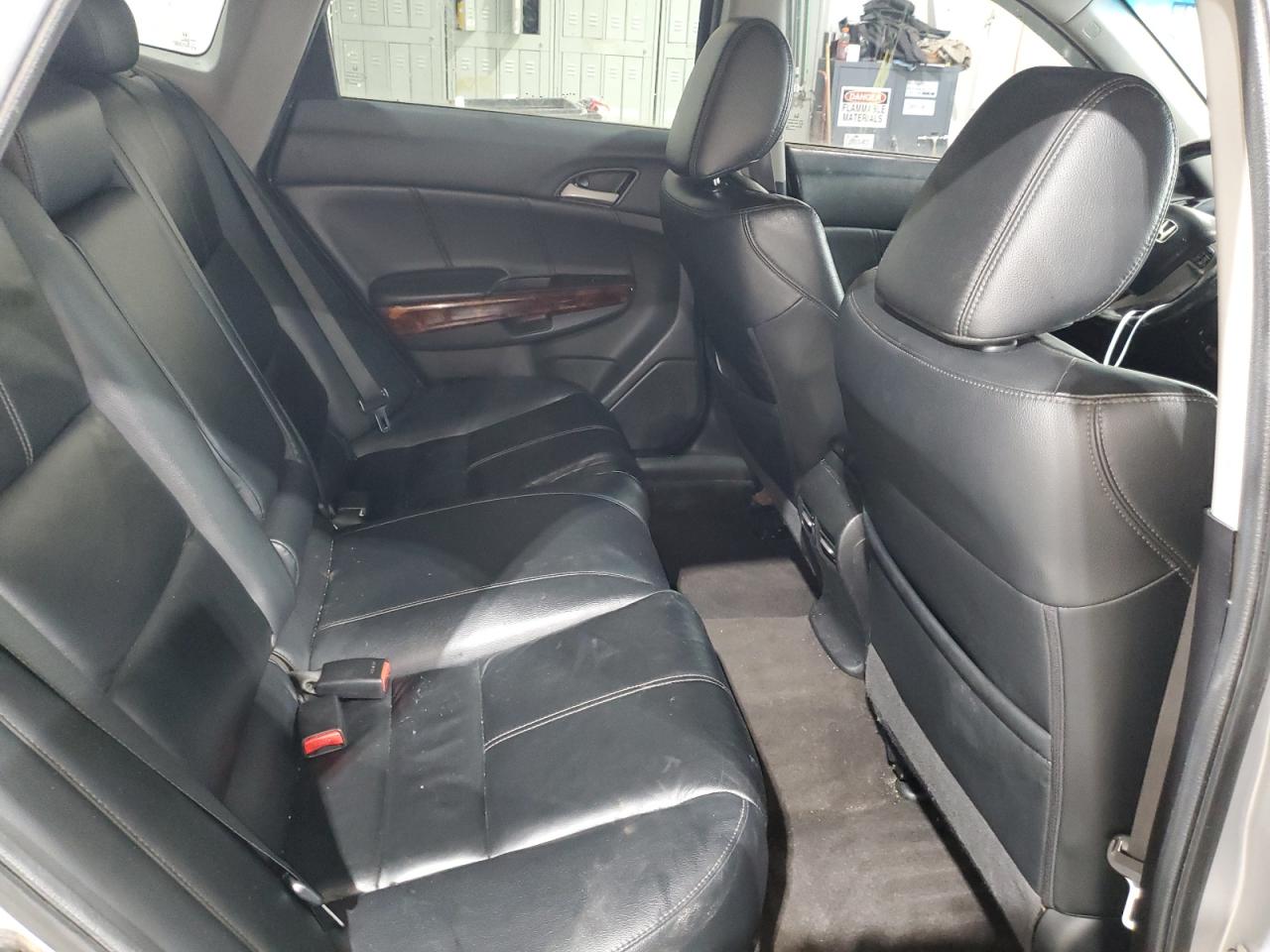 2010 Honda Accord - Image 10