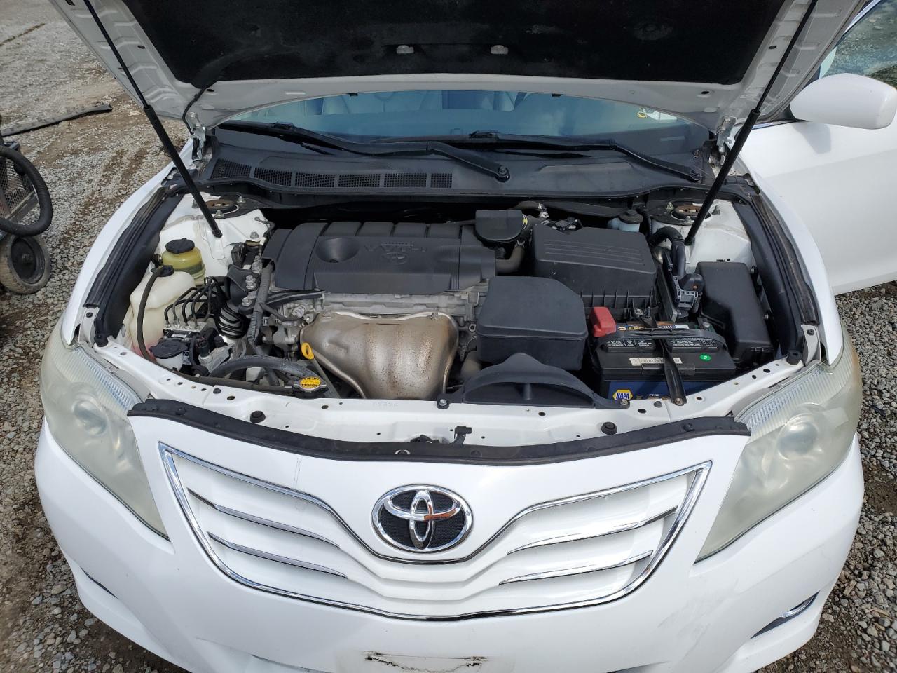 2010 Toyota Camry - Image 13