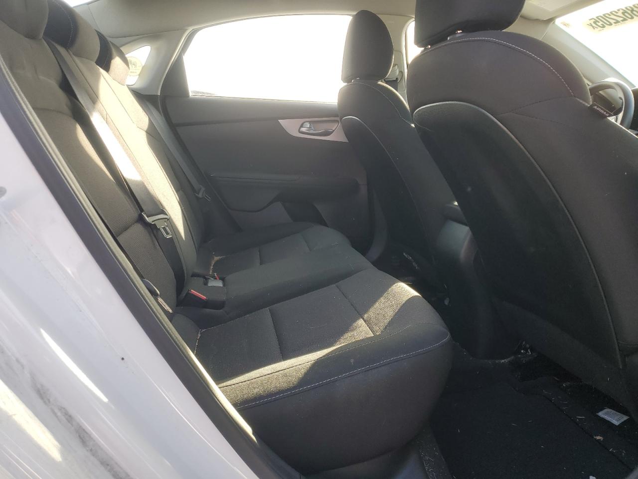 2023 Kia Forte - Image 10