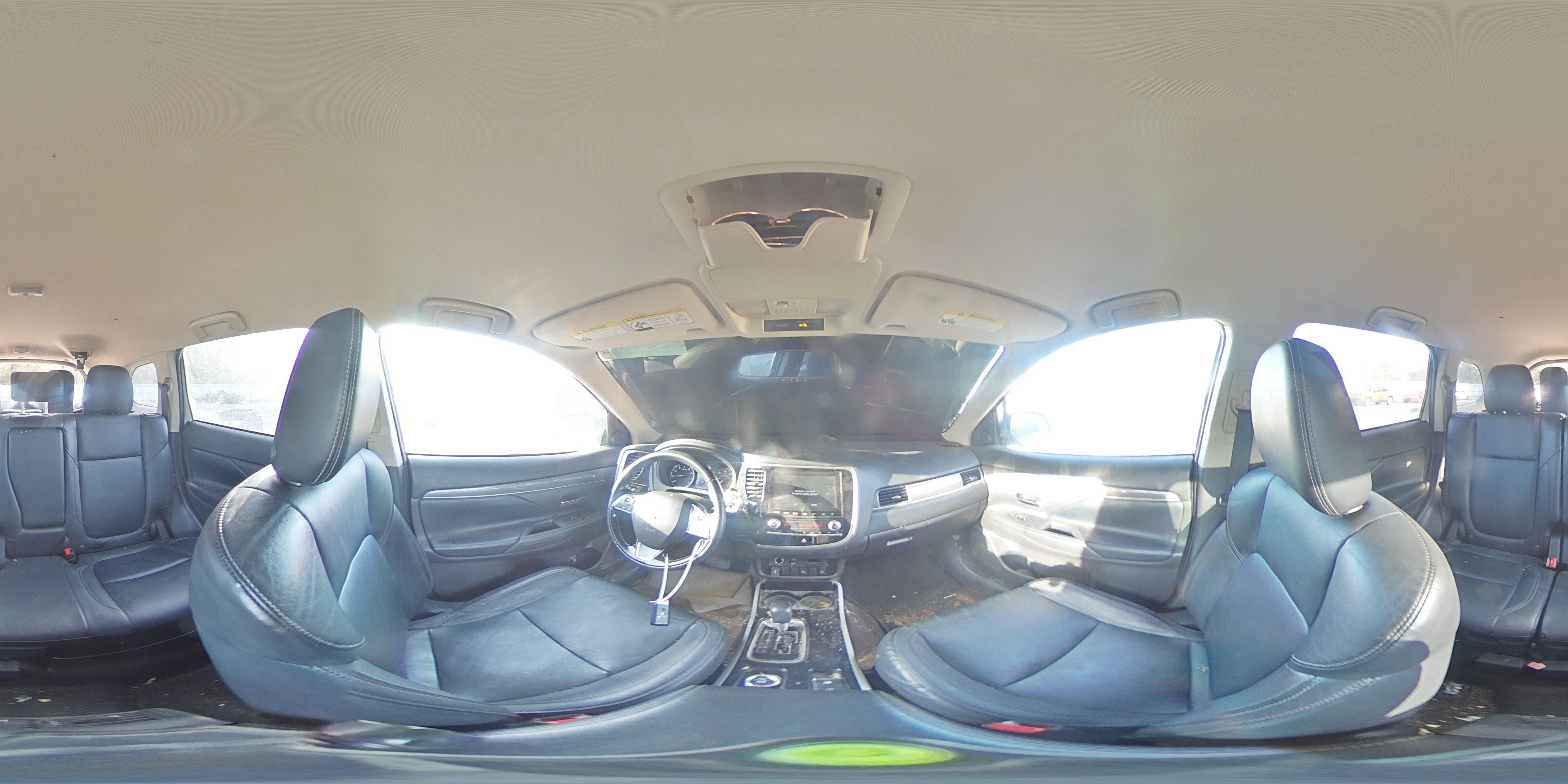 2020 Mitsubishi Outlander - Image 12