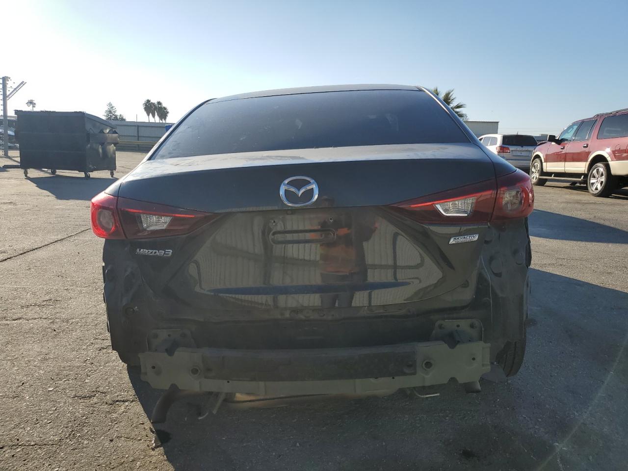 2017 Mazda 3 - Image 6