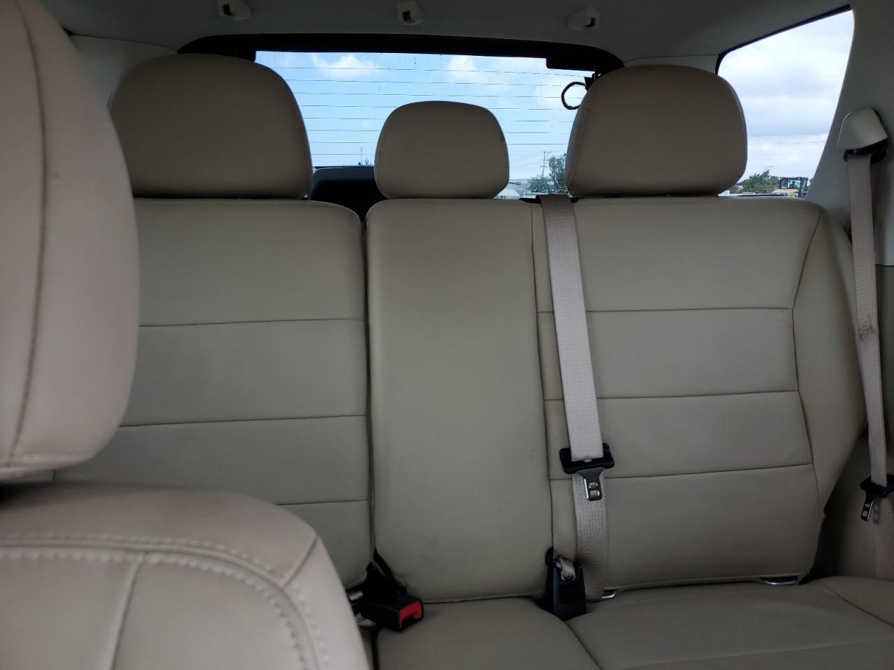 2012 Ford Escape - Image 10