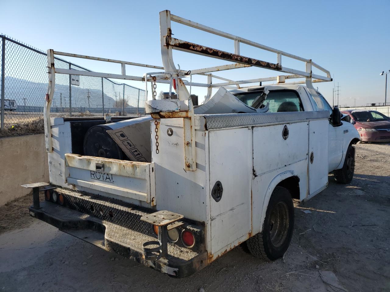 2006 Ford F350 - Image 3