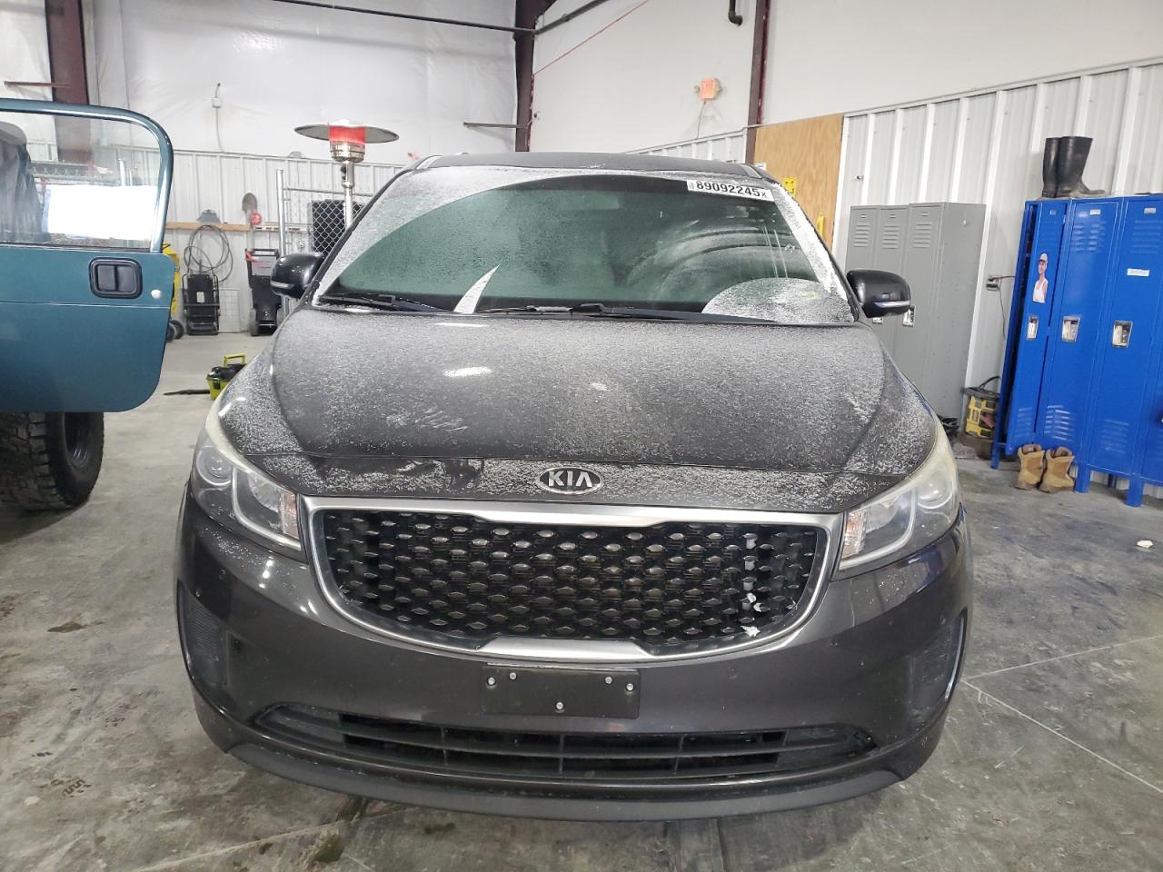 2016 Kia Sedona - Image 5