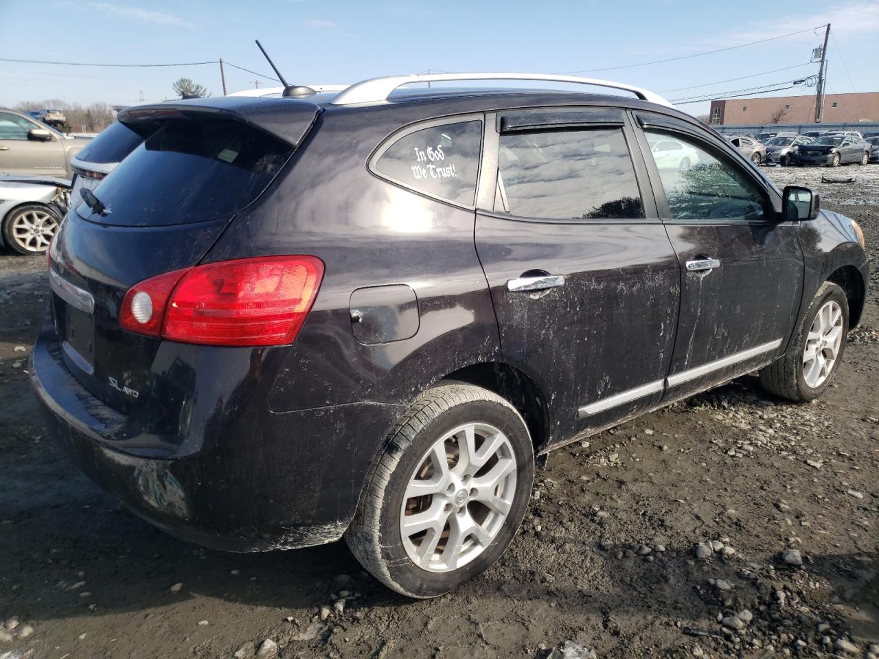 2011 Nissan Rogue - Image 3
