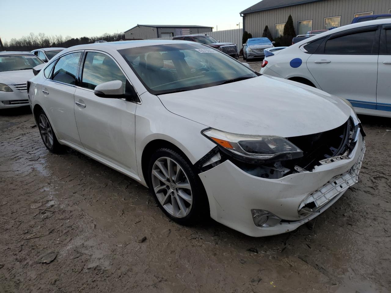 2014 Toyota Avalon - Image 4