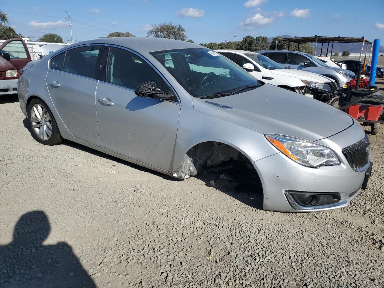 VIN 2G4GK5EX2G9208341 2016 BUICK REGAL no.4