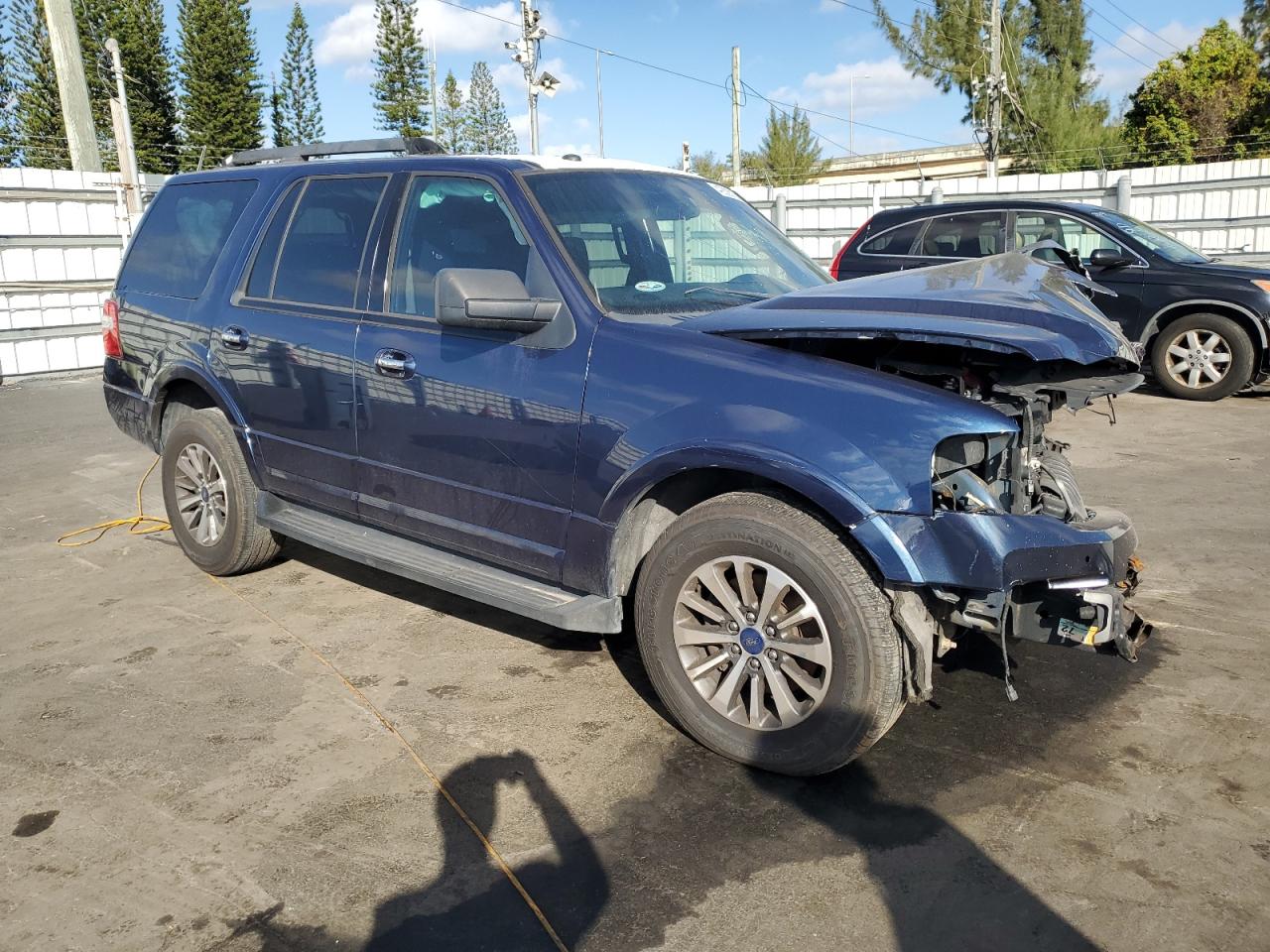 2017 Ford Expedition - Image 4