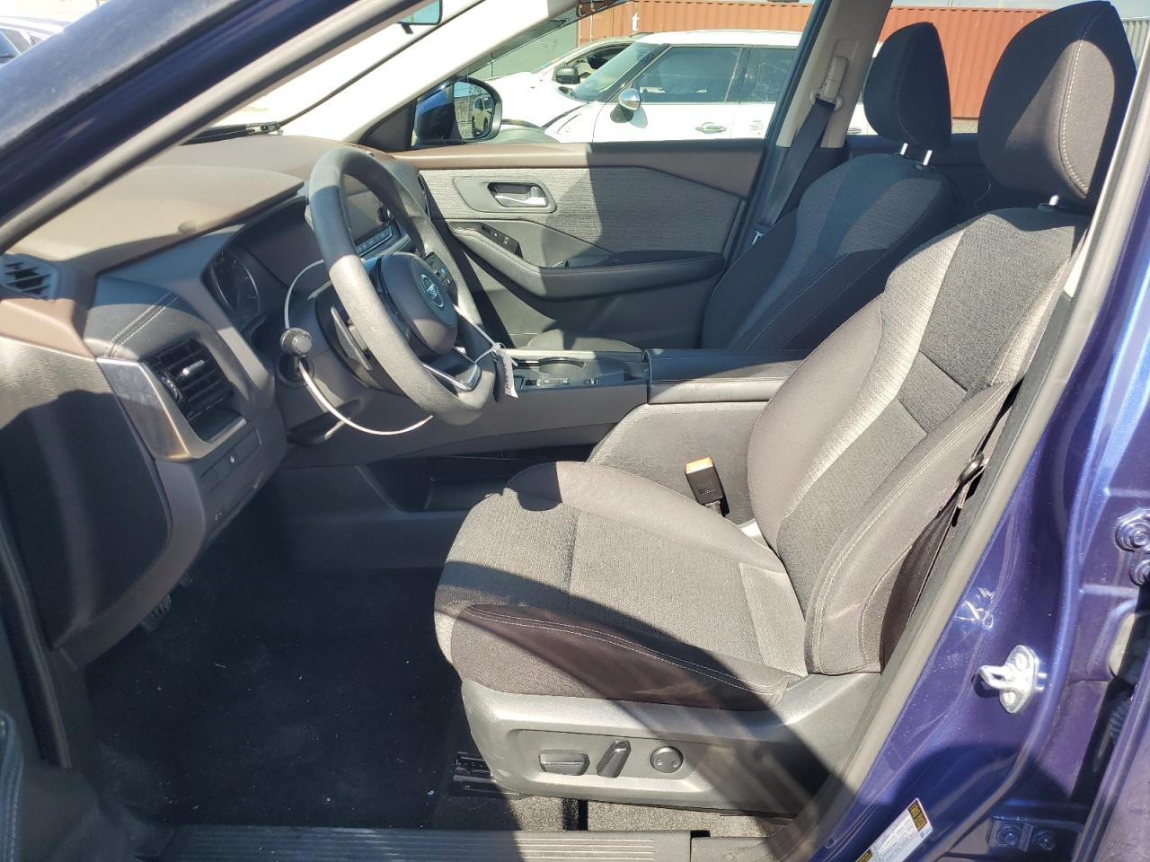 2021 Nissan Rogue - Image 7