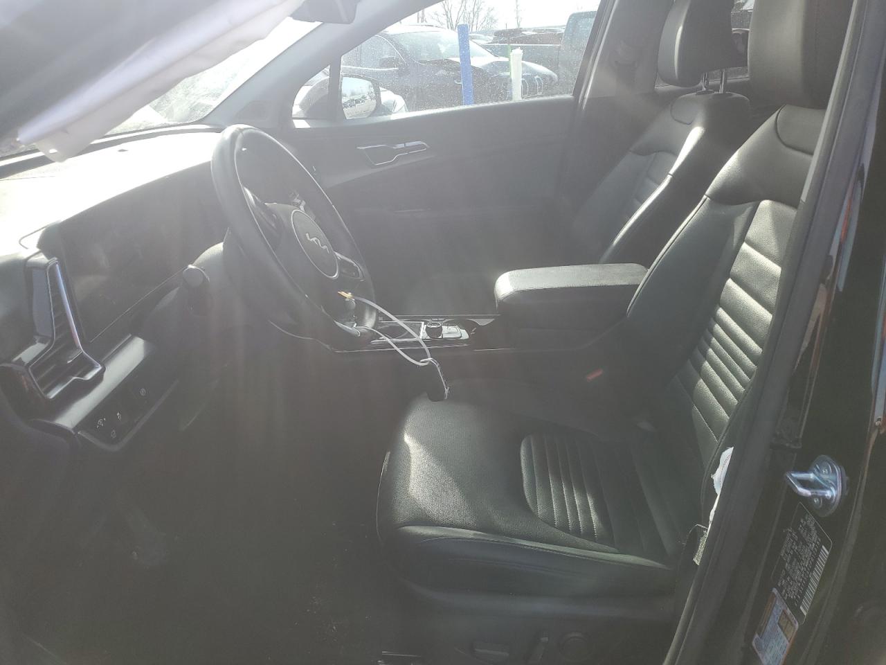 2023 Kia Sportage - Image 7