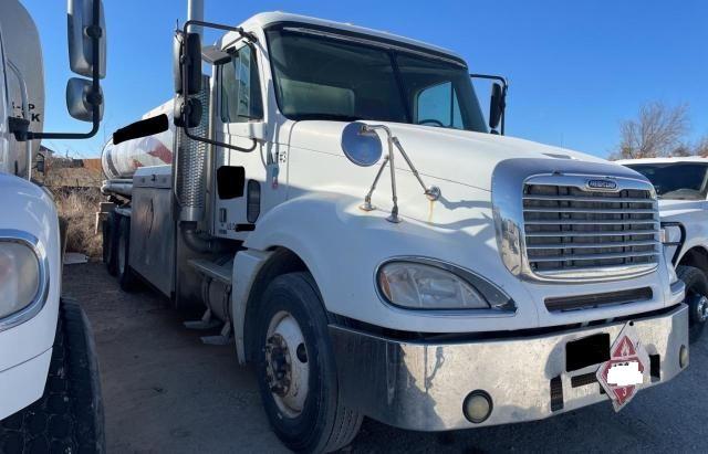 2007 Freightliner Conventional Columbia