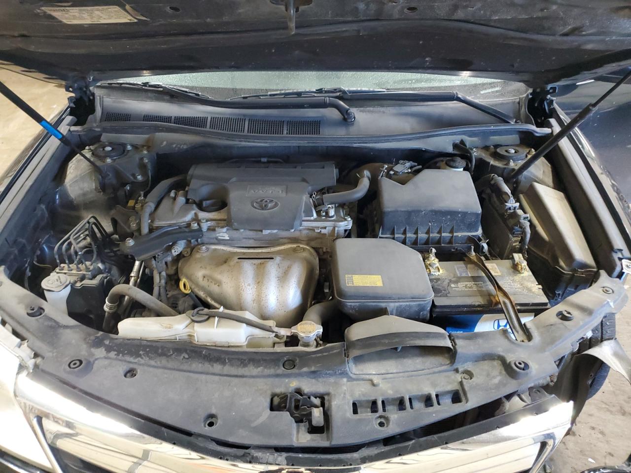 2012 Toyota Camry - Image 11