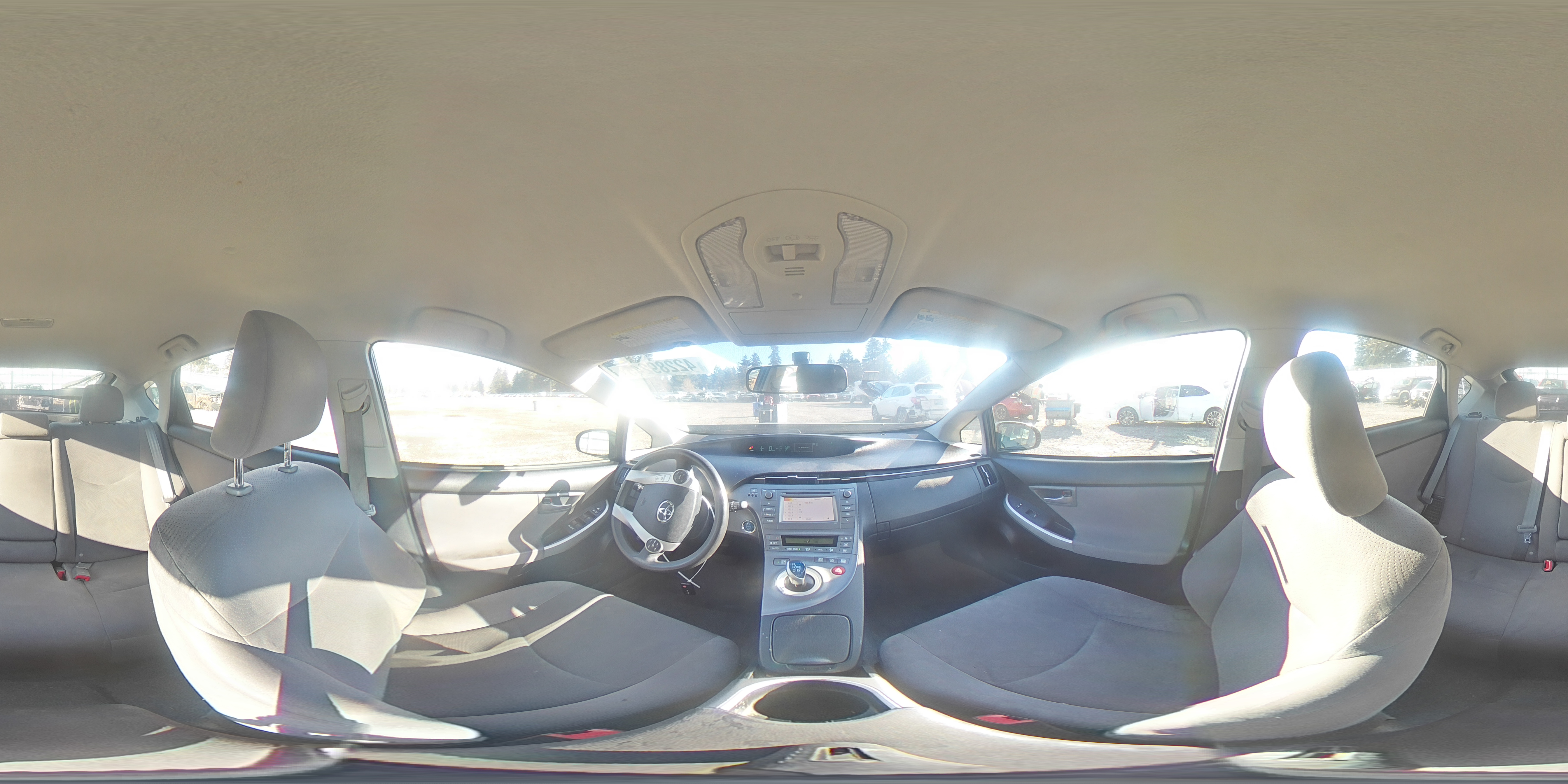 2013 Toyota Prius - Image 13