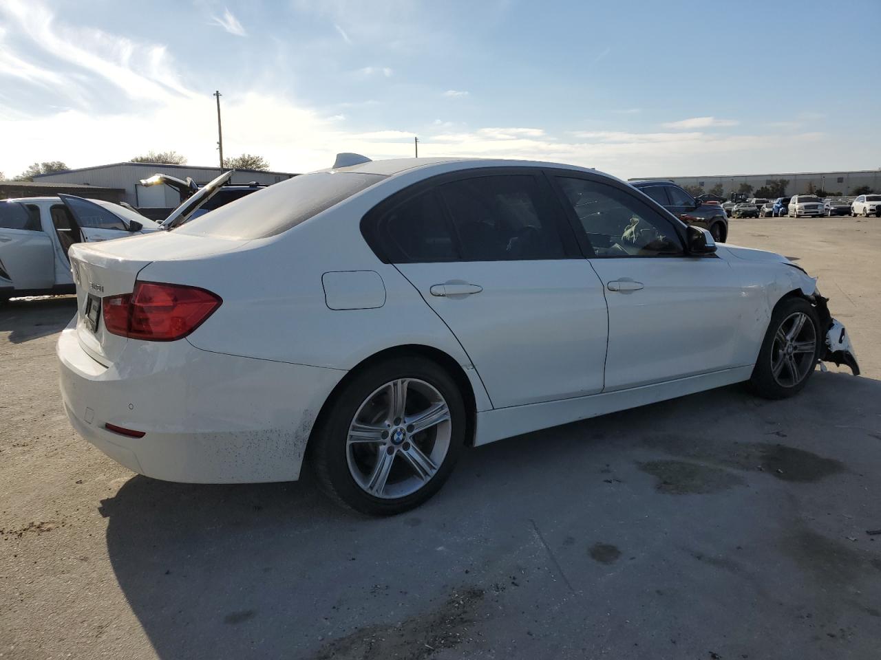 VIN WBA3B3C51DJ811674 2013 BMW 3 SERIES no.3